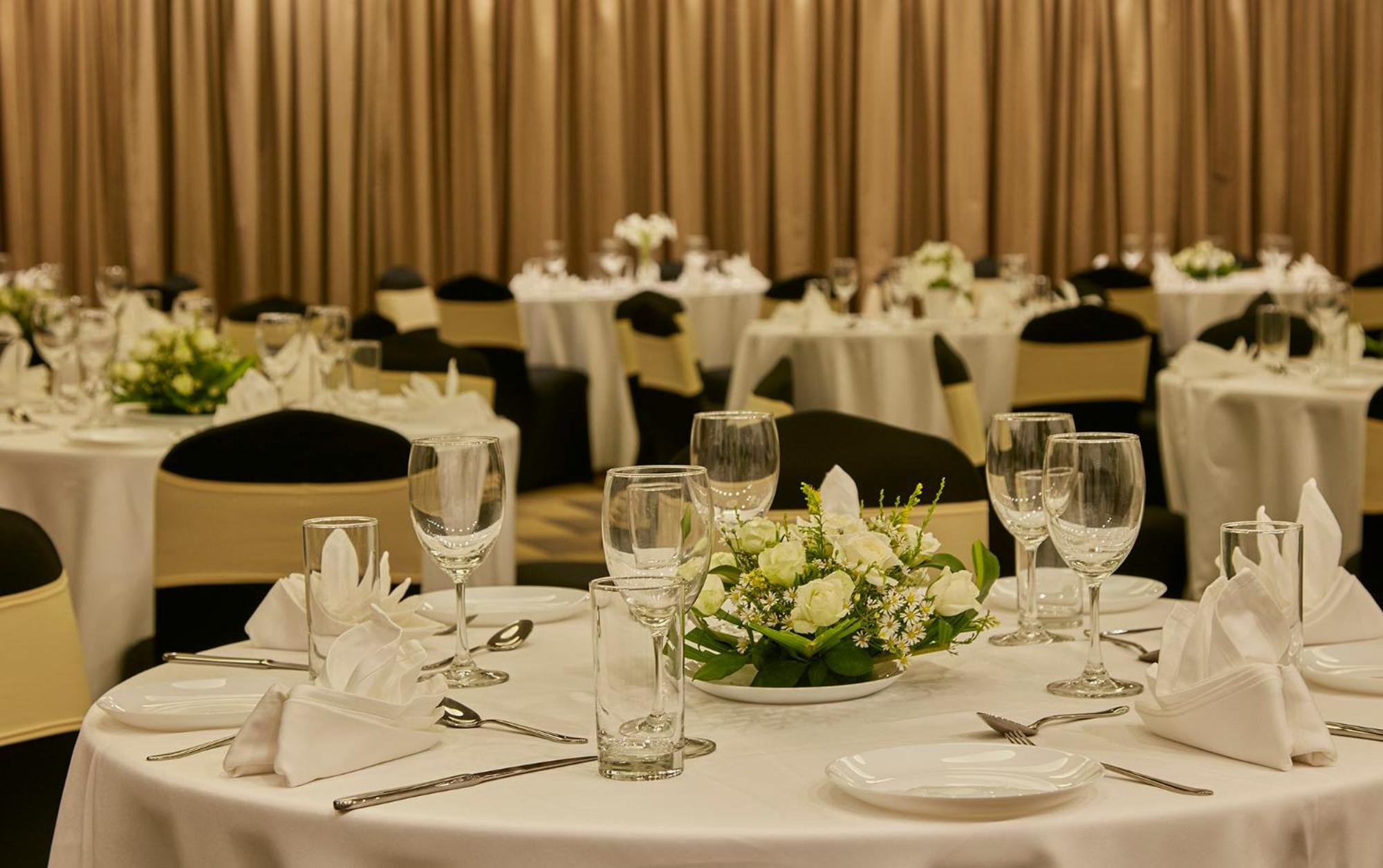 Signature Club Resort Devanahalli Bagian luar foto
