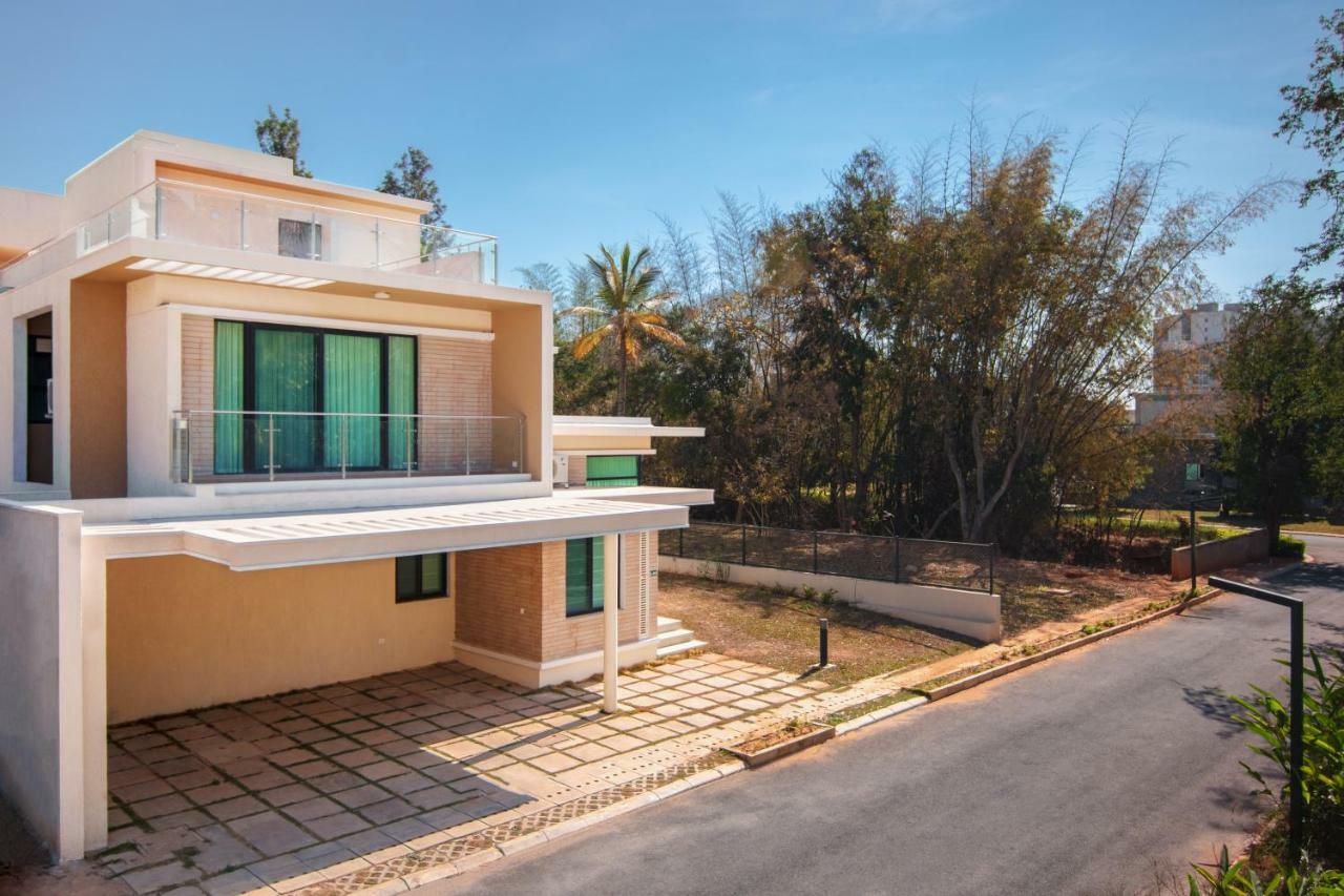 Signature Club Resort Devanahalli Bagian luar foto